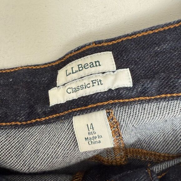 LL Bean Women’s 14 Regular Classic Fit Cargo Dark Wash Jeans New - Picture 3 of 7